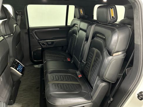 Used 2024 Rivian R1S Adventure AWD/4WD image 21