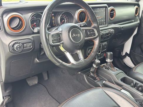 Used 2022 Jeep Gladiator Mojave w/ Cold Weather Group AWD/4WD image 19