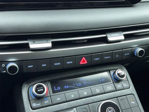 Used 2023 Hyundai Palisade Limited image 32