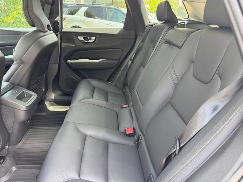 Certified 2023 Volvo XC60 B5 Plus w/ Climate Package AWD/4WD image 9