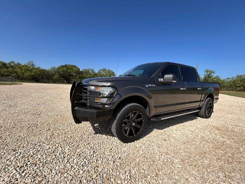 Used 2016 Ford F150 XLT w/ Equipment Group 302A Luxury AWD/4WD image 3
