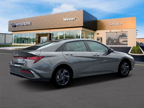 New 2026 Hyundai Elantra Sport FWD image 27