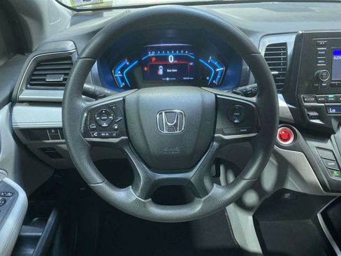 Used 2018 Honda Odyssey LX image 15