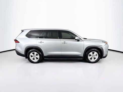 Certified 2025 Toyota Grand Highlander FWD image 10