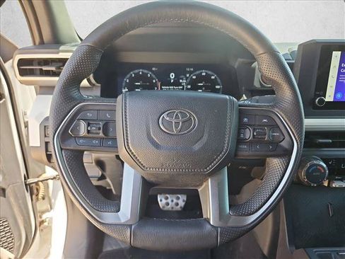Used 2024 Toyota Tacoma TRD Sport AWD/4WD image 12