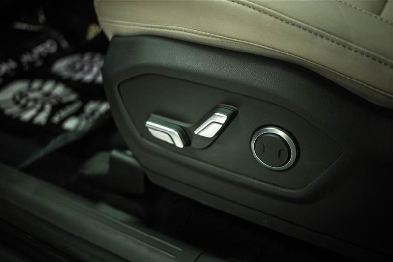 Used 2025 Hyundai Santa Fe SEL AWD/4WD image 18