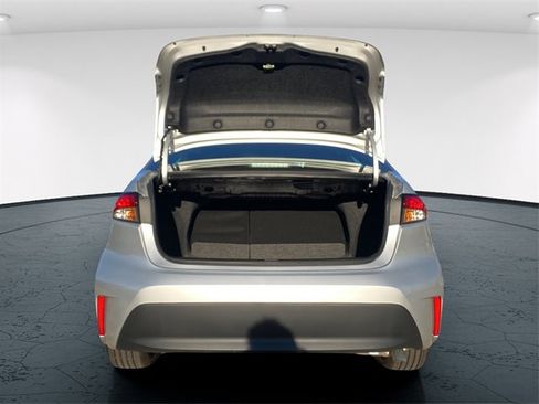 Used 2025 Toyota Corolla LE image 14