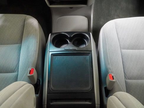 Used 2017 Toyota Sienna LE image 36