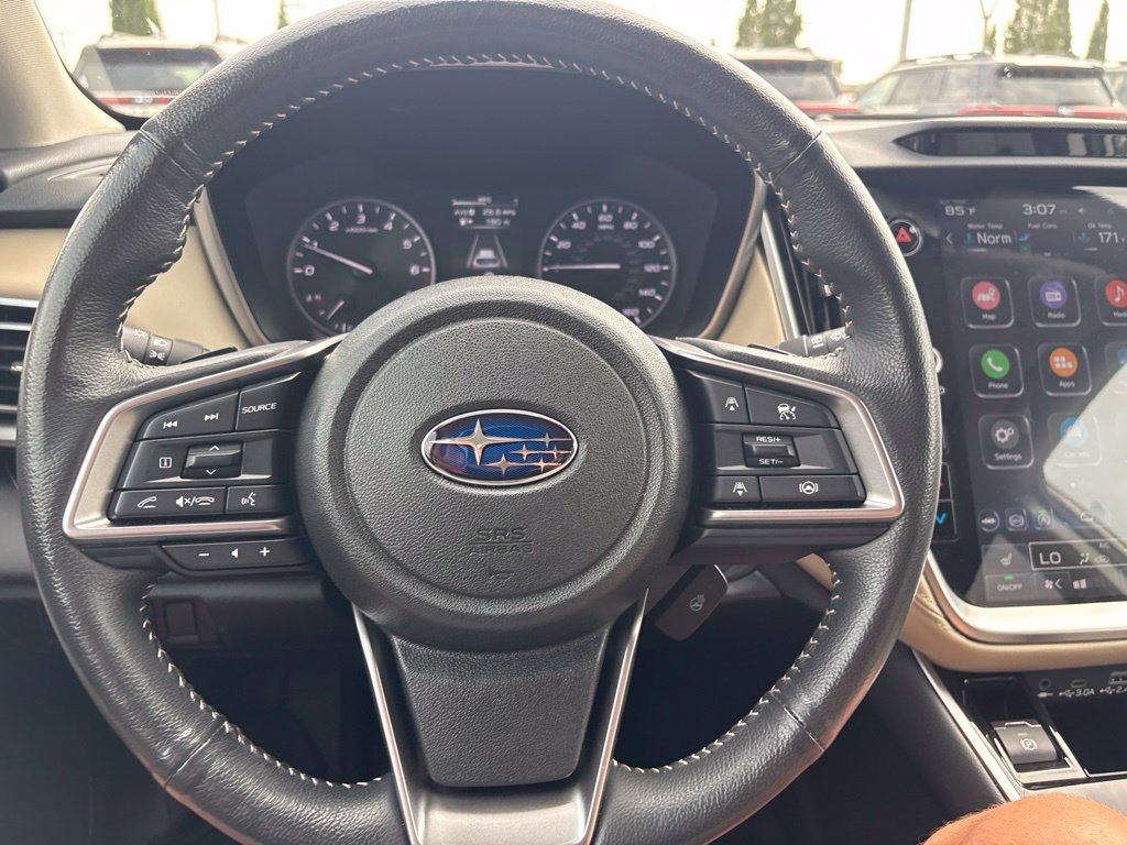 Used 2025 Subaru Outback Limited AWD/4WD image 2