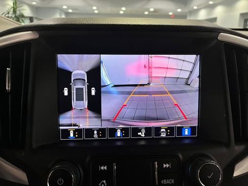 Certified 2023 GMC Terrain SLT w/ Infotainment Package II image 21
