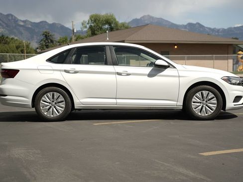 Used 2019 Volkswagen Jetta S FWD image 6