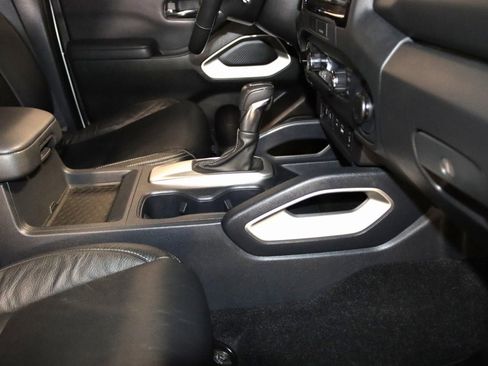 Used 2022 Nissan Frontier SV image 60