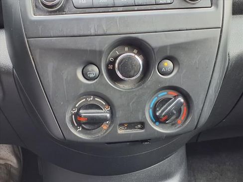 Used 2015 Nissan Versa S FWD image 15