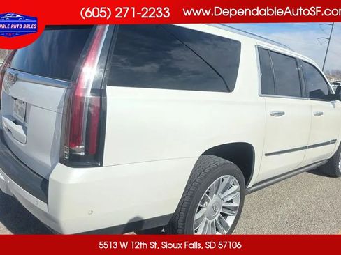 Used 2019 Cadillac Escalade ESV Platinum AWD/4WD image 1