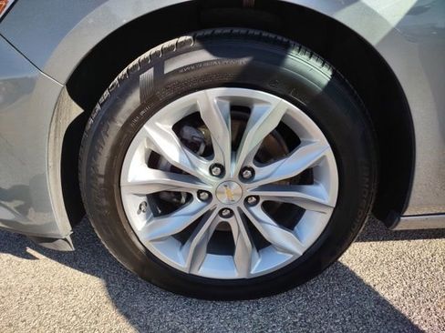Used 2024 Chevrolet Malibu LT FWD image 25