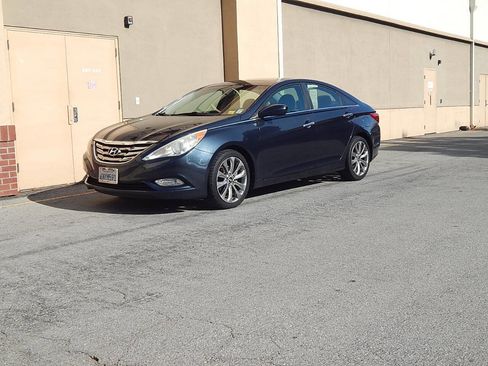Used 2011 Hyundai Sonata SE w/ Navigation & Sunroof Pkg 4 image 8