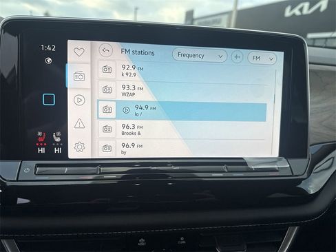 New 2026 Volkswagen Atlas SE image 13