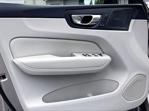 Used 2026 Volvo XC60 T8 Ultra w/ Protection Package Premier image 26