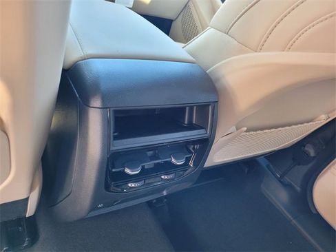 New 2025 Jeep Grand Cherokee Limited image 8