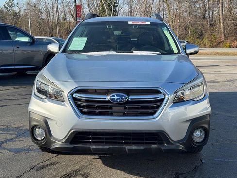 Used 2019 Subaru Outback 2.5i Limited w/ Popular Package #2 image 8