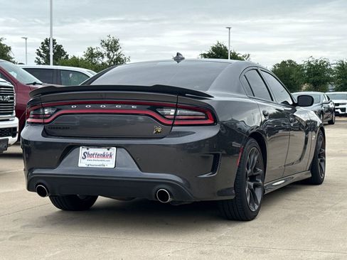 Used 2022 Dodge Charger Scat Pack RWD image 8