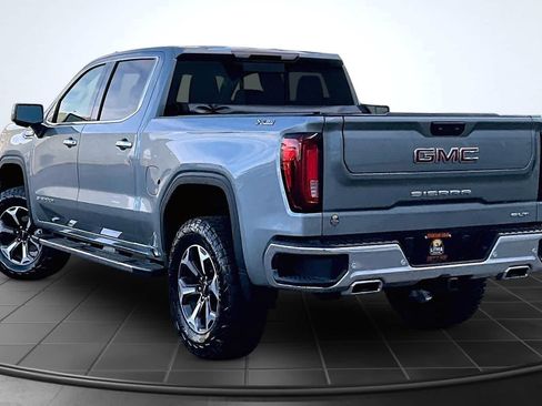 Used 2025 GMC Sierra 1500 SLT w/ SLT Premium Plus Package AWD/4WD image 4