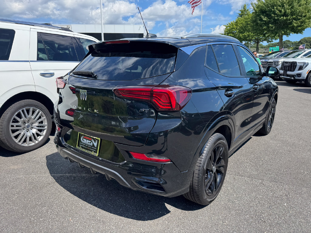 Used 2024 Buick Encore GX Sport Touring AWD/4WD image 4