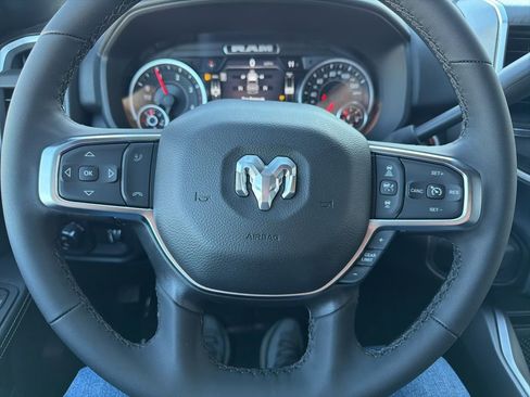 New 2026 RAM 2500 Big Horn AWD/4WD image 17