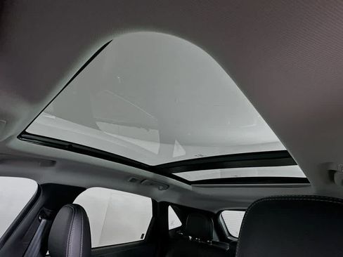 New 2025 Ford Escape SE w/ PHEV Premium Package image 31