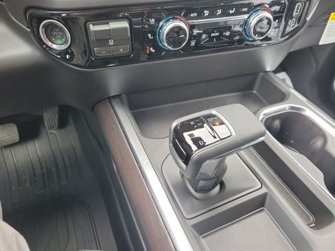 New 2026 GMC Sierra 1500 SLT w/ SLT Premium Plus Package image 22