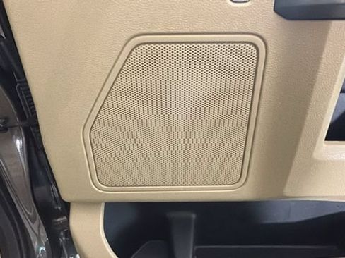 Used 2015 Ford F150 XLT w/ Equipment Group 302A Luxury AWD/4WD image 30