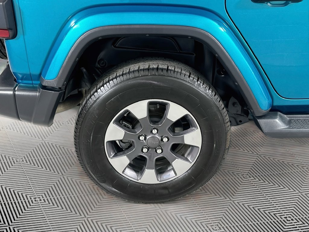 Used 2019 Jeep Wrangler Unlimited Sahara w/ LED Lighting Group AWD/4WD image 30