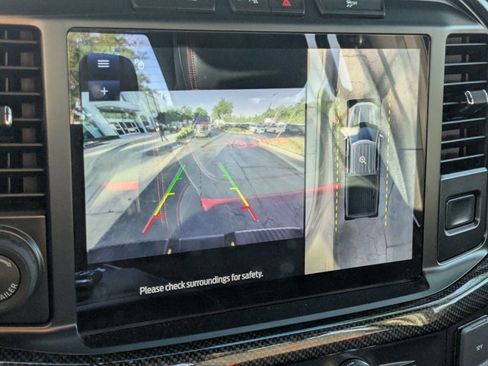 Used 2022 Ford F150 Lariat w/ Equipment Group 502A High image 9