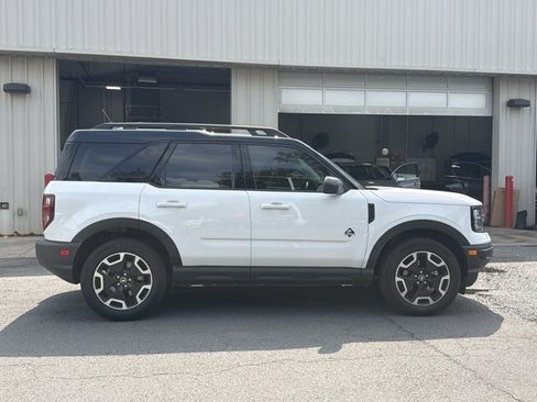 Used 2024 Ford Bronco Sport Outer Banks w/ Tech Package AWD/4WD image 4
