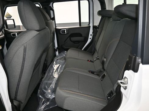 New 2026 Jeep Gladiator Sport image 27