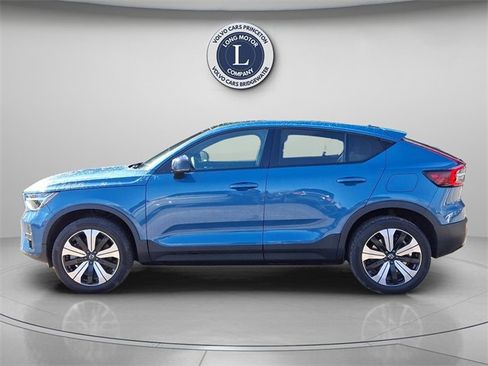 Used 2023 Volvo C40 Recharge Core image 4