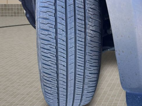 Used 2025 Toyota RAV4 Limited image 11