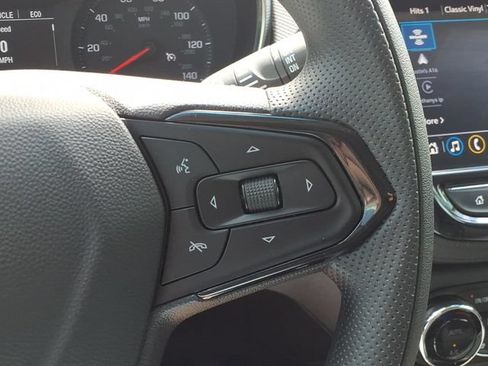 Used 2023 Chevrolet TrailBlazer LT w/ Convenience Package FWD image 23