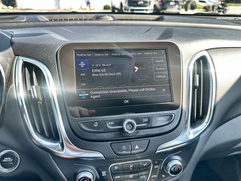 Used 2022 Chevrolet Equinox LT image 13