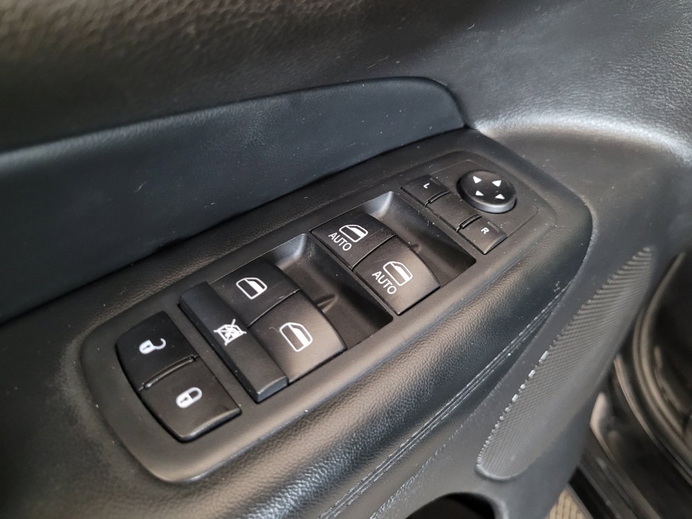 Used 2020 Jeep Grand Cherokee Altitude RWD image 27