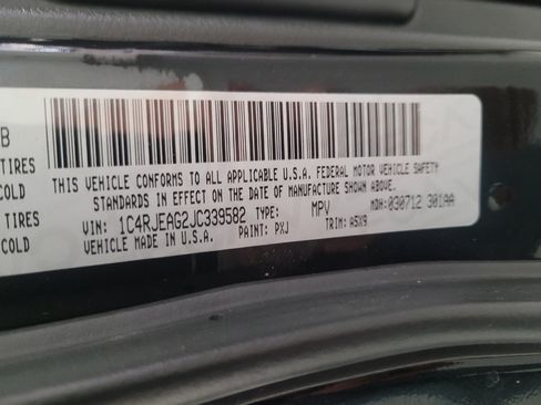 Used 2018 Jeep Grand Cherokee Laredo RWD image 33