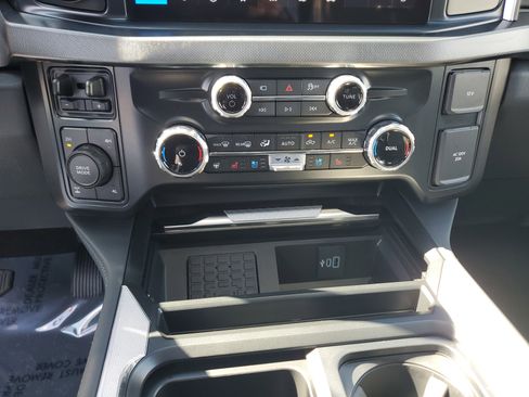 Used 2025 Ford F350 Platinum image 30