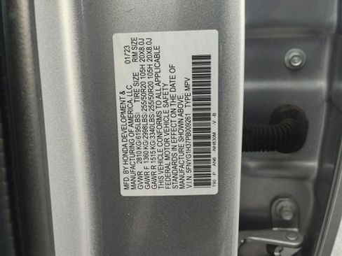 Used 2023 Honda Pilot Sport image 15