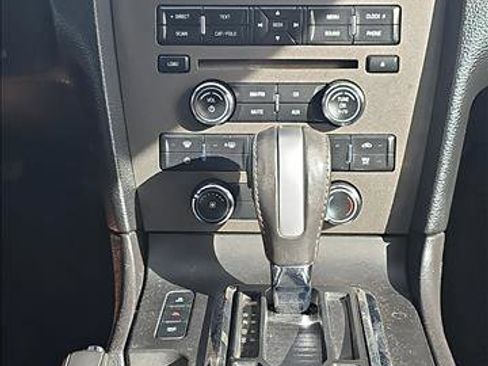 Used 2014 Ford Mustang Convertible image 20