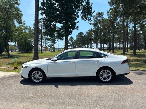 Used 2023 Honda Accord LX image 6