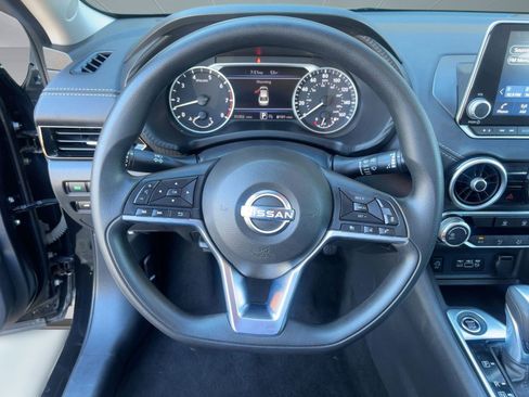 Used 2024 Nissan Sentra SV image 17