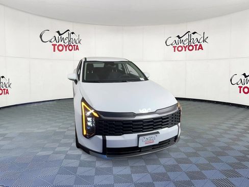 Used 2026 Kia Sportage LX FWD image 4