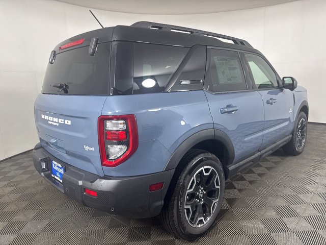 Certified 2025 Ford Bronco Sport Outer Banks w/ Outer Banks Tech Package+ AWD/4WD image 3