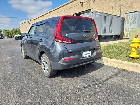 Used 2021 Kia Soul LX FWD image 6