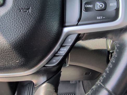 Used 2022 RAM 1500 Lone Star AWD/4WD image 19